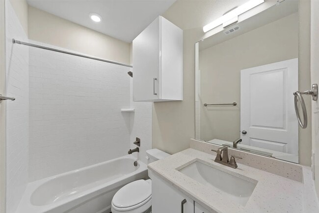 Building Photo - 6349 Mason Ct