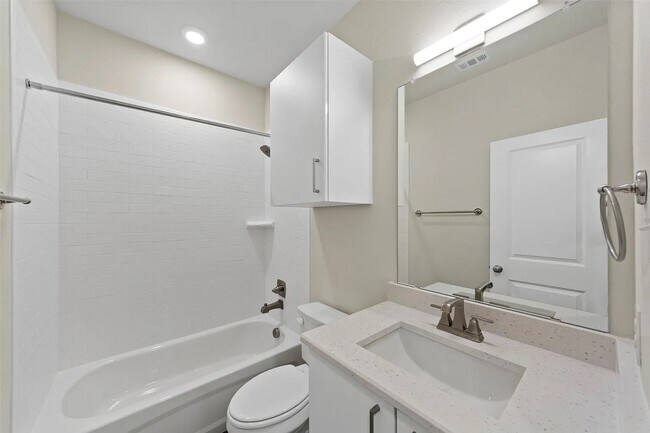 Building Photo - 6353 Mason Ct