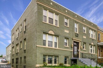 Building Photo - 1815 A St SE