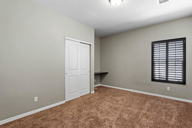 Building Photo - 14833 Harry Flournoy Ave