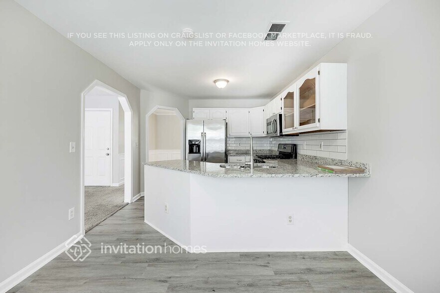 Building Photo - 518 Woodland Hills Dr