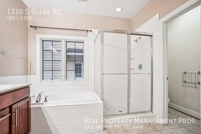 Building Photo - 1310 S Glebe Rd