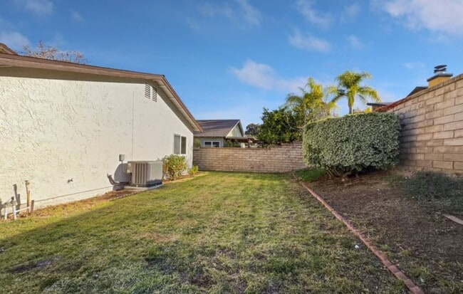 Building Photo - 25443 Vía Labrada