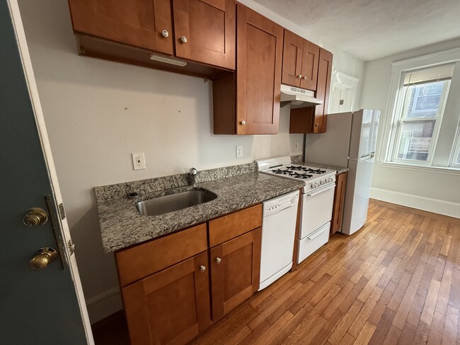 Building Photo - 1669 Commonwealth Ave