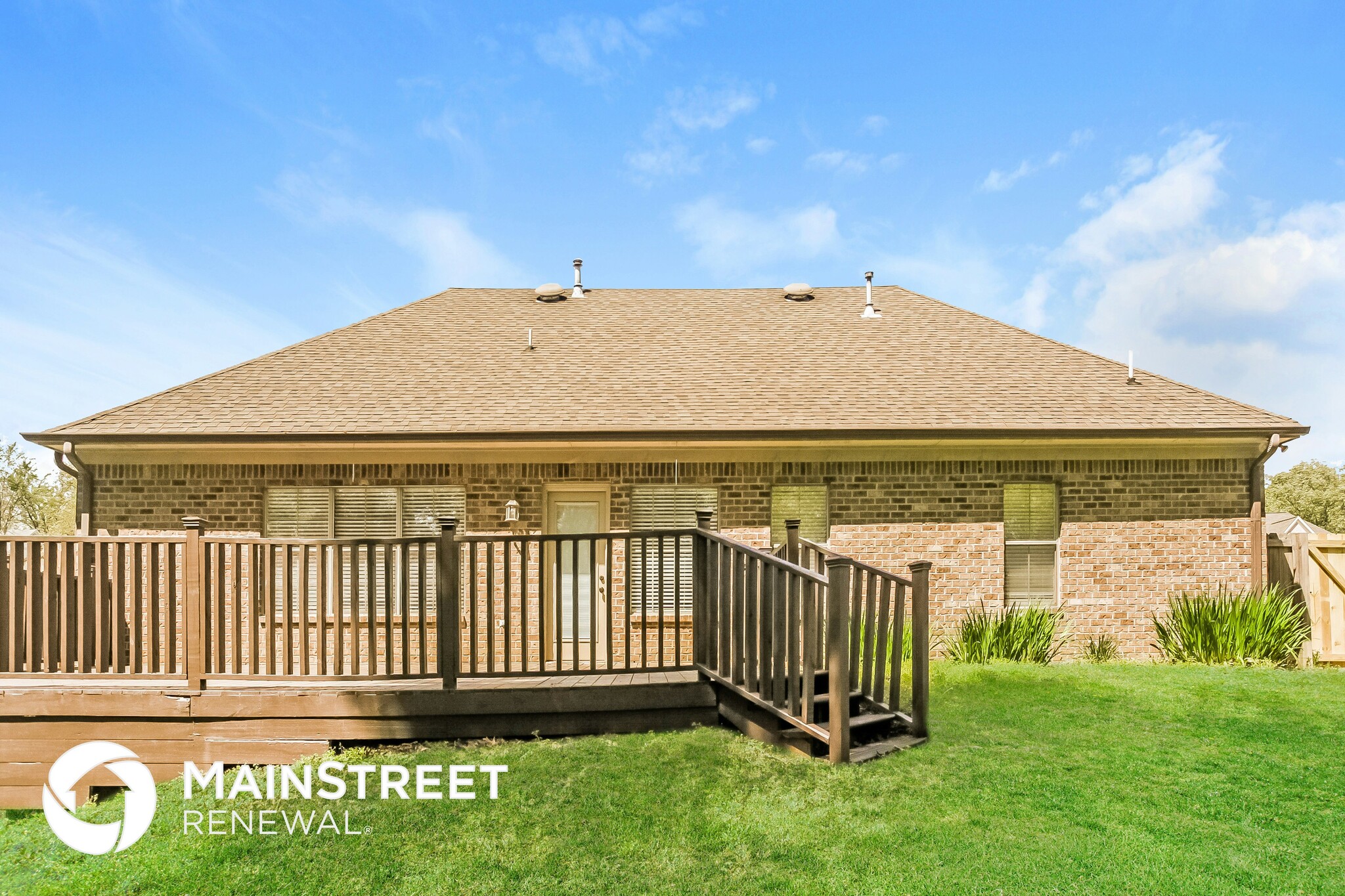 Building Photo - 10105 Cypress Lake Dr