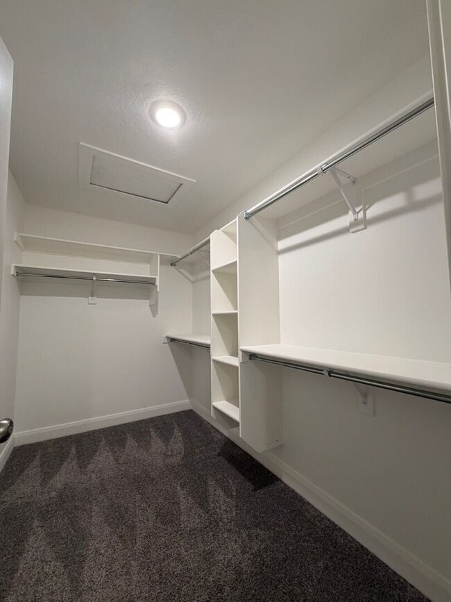 Building Photo - 237 E 960 N