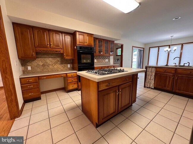 Building Photo - 3223 Halltown Rd