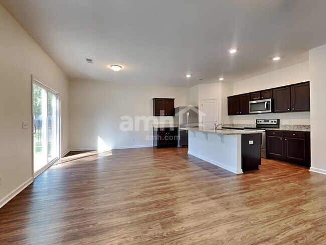 Building Photo - 200 Orion Way