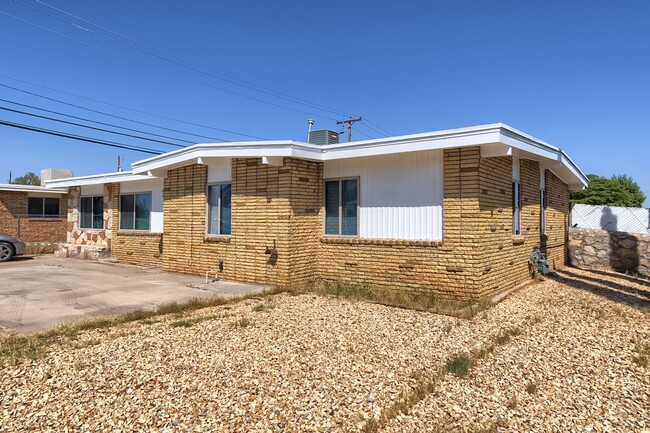 Building Photo - Northeast home with refrigerated air