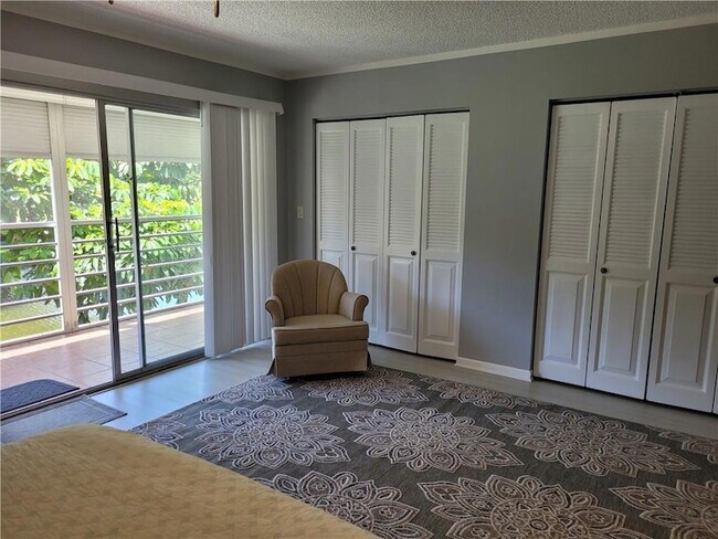 Building Photo - 4302 Martinique Cir