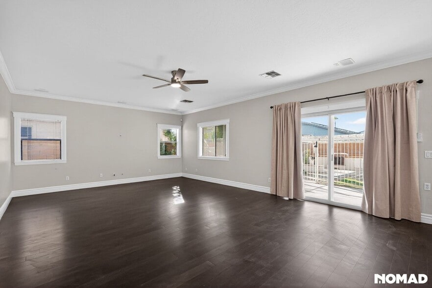 Building Photo - 7733 W Southgate Ave