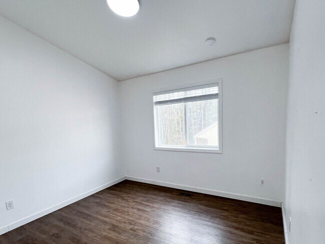 Building Photo - 3664 Mirage Cir