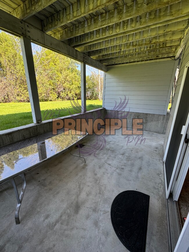 Building Photo - 15 Penney Lane