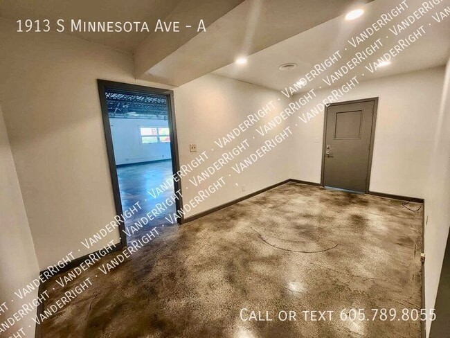 Building Photo - 1913 S Minnesota Ave