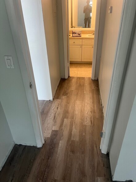 Building Photo - 468 Banyon Tree Cir