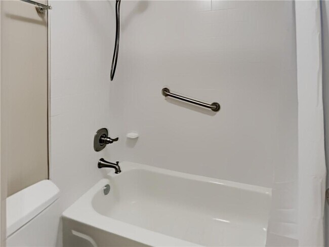 Building Photo - 1217 Highland Bluff NW