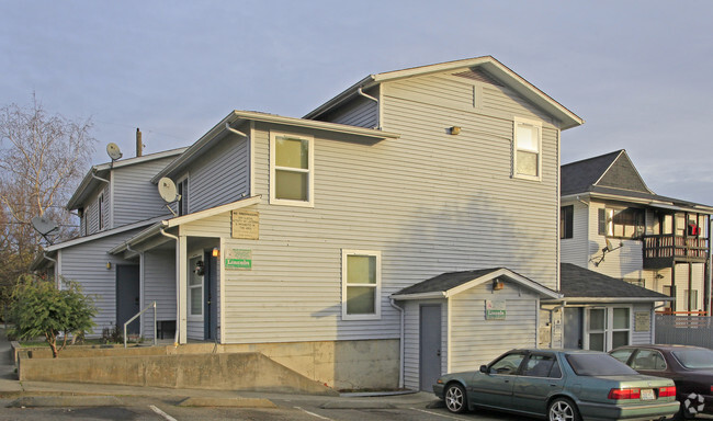 Building Photo - 2505 E Yesler Way