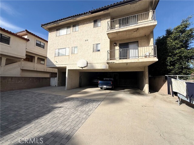 Building Photo - 1155 W 11th St