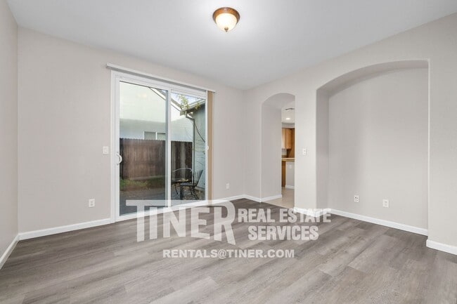 Building Photo - 3152 Overton Way