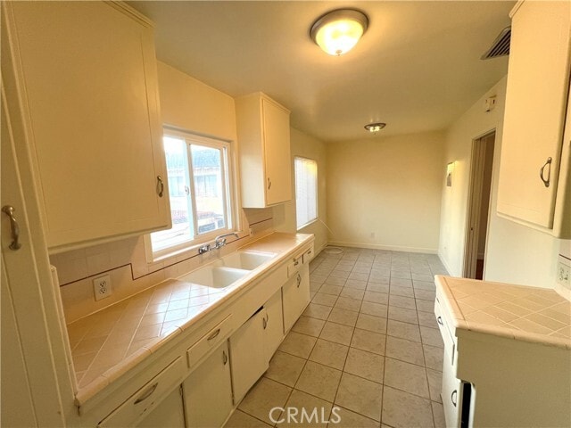 Building Photo - 6345 Templeton St