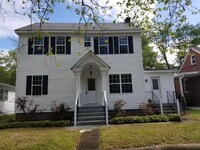 Building Photo - Spacious 4 Bedroom 3.5 Bath