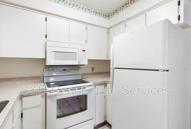 Building Photo - 848 Mikasuki Dr