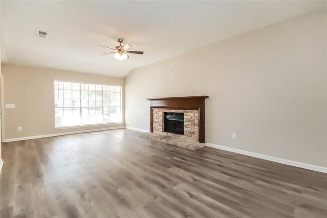 Building Photo - 12210 Flaxen Dr