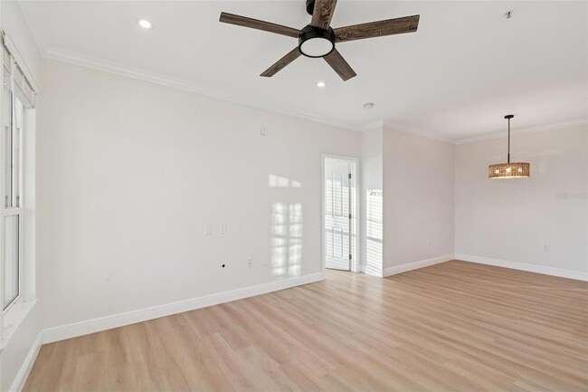 Building Photo - 5000 Culbreath Key Way