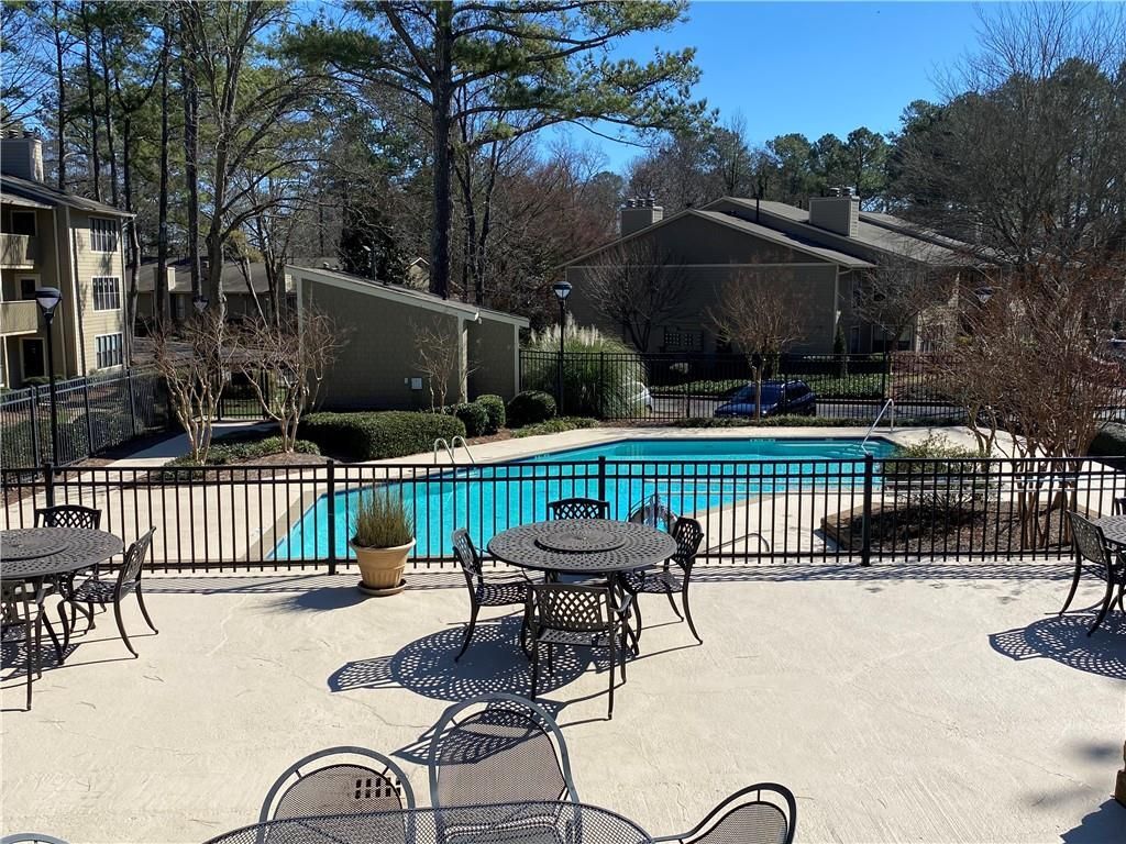 Building Photo - 610 River Mill Cir