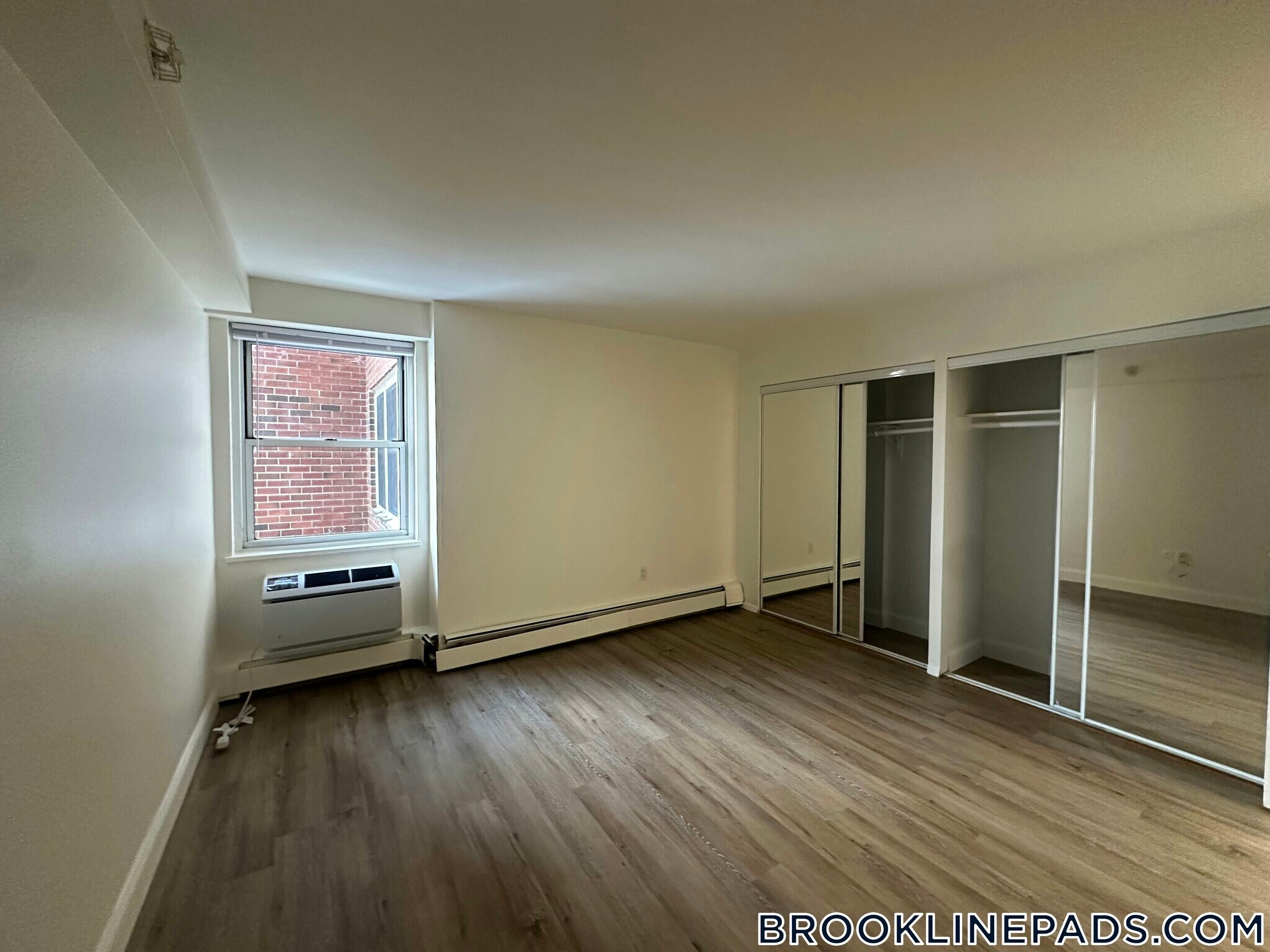 Building Photo - 185 Freeman St