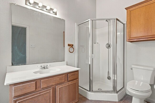 Building Photo - 616 Mustang Ct