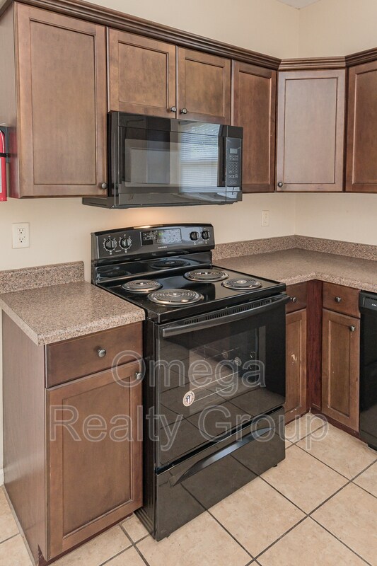 Building Photo - 1020 Washington Dr