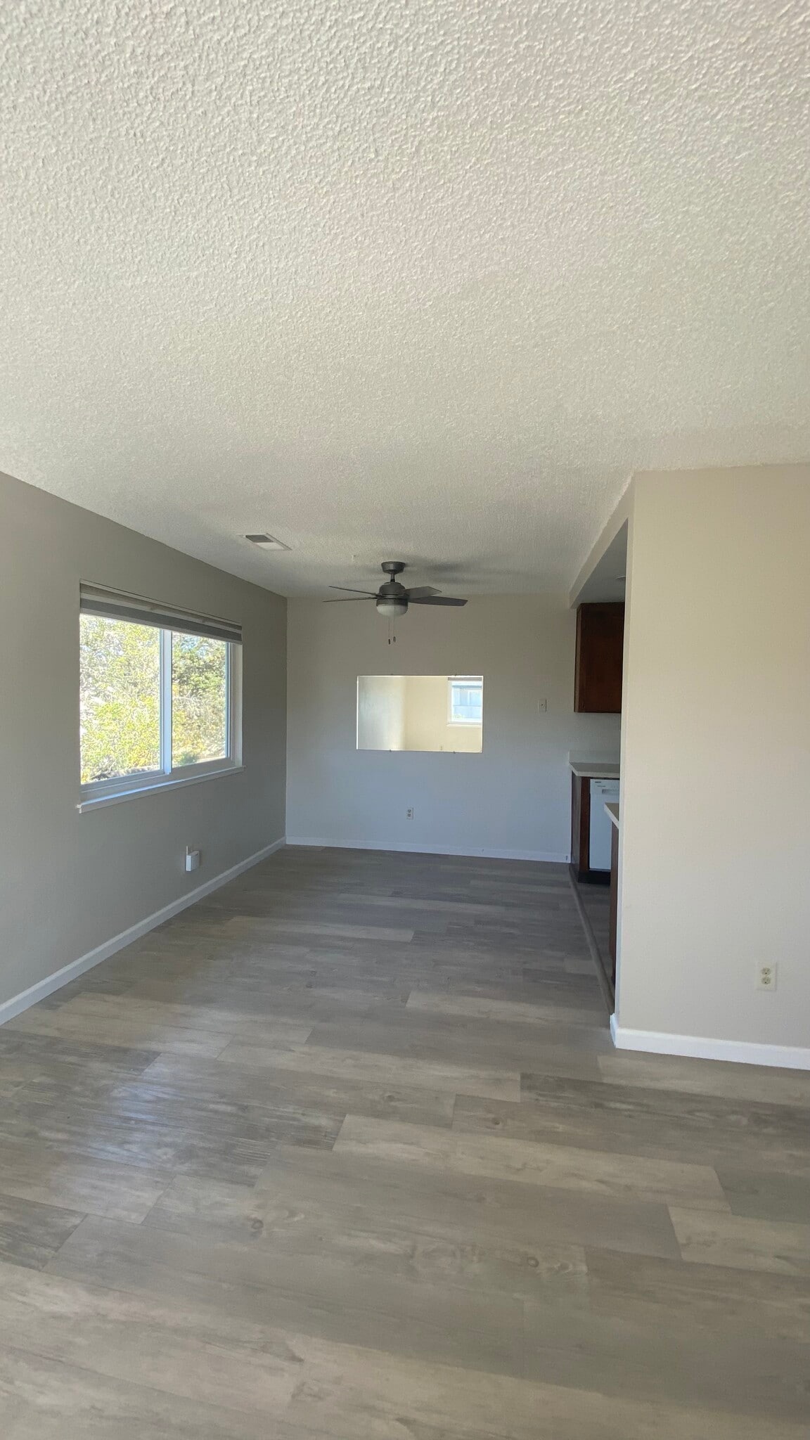 dining area - 4205 Starboard Ct
