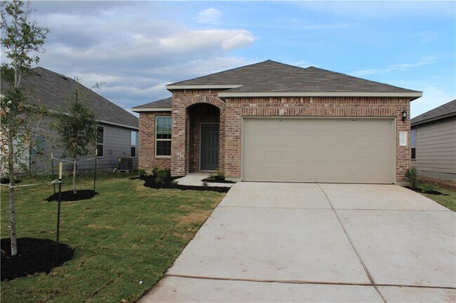 Primary Photo - 525 Coffee Berry Dr