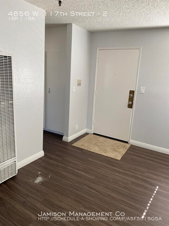 Building Photo - 4856 W 117th St