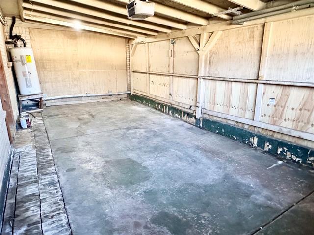 Building Photo - 141 NW Jayellen Ave