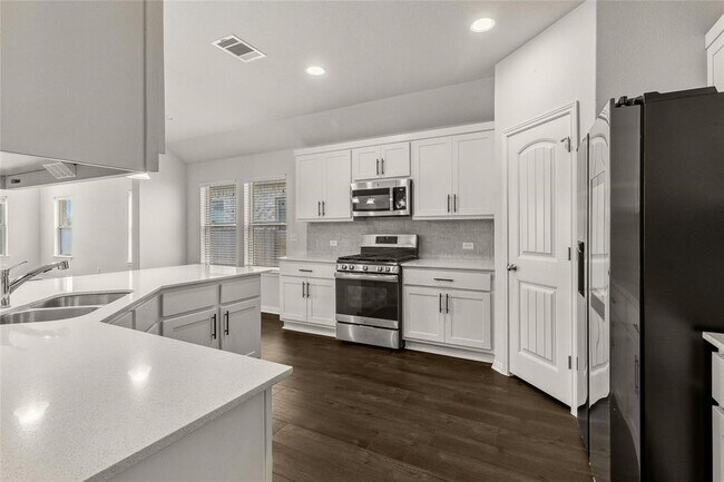 Building Photo - 420 Blue Oak Blvd