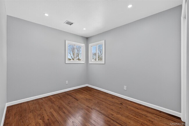 Building Photo - 3103 Falcon Ave