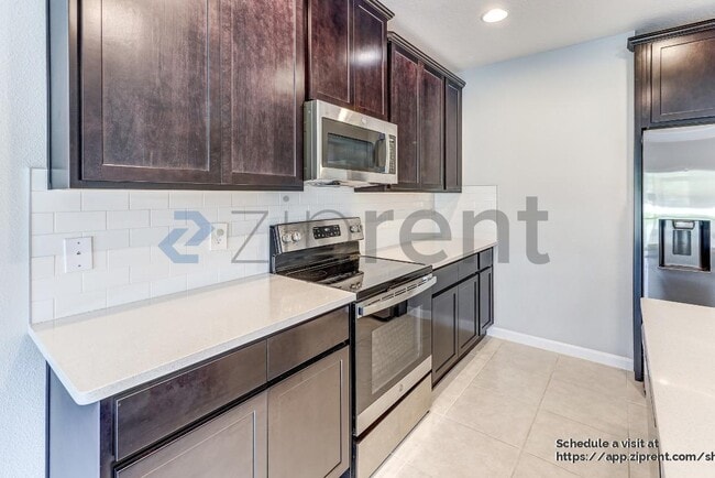 Building Photo - 432 Cape Honeysuckle Pl