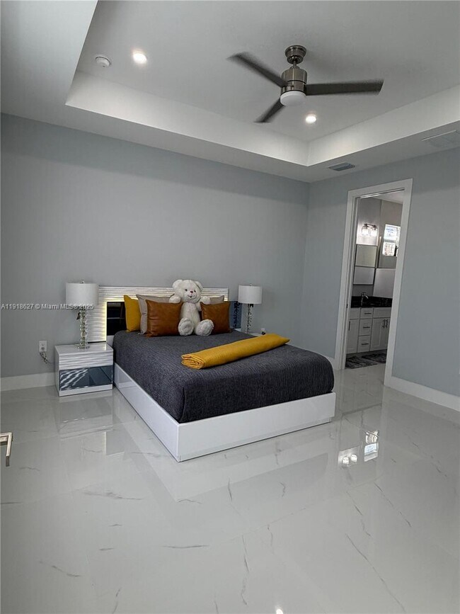 Building Photo - 2923 22nd St SW