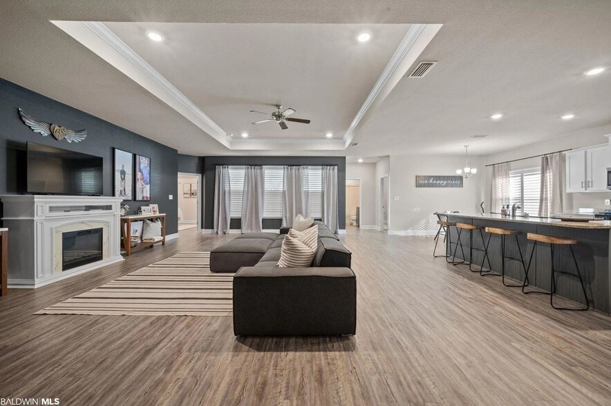 Building Photo - 24712 Smarty Jones Cir