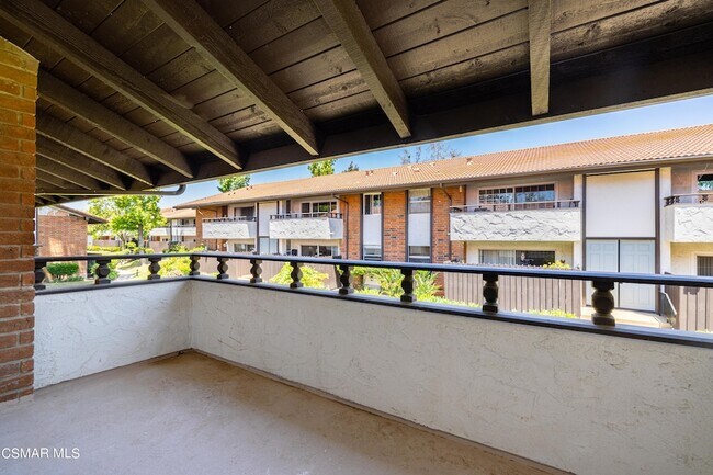 Building Photo - 31535 Lindero Canyon Rd