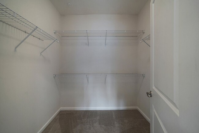 Building Photo - Luxury 3 Bedroom 4 Bath Townhome in Atwate...