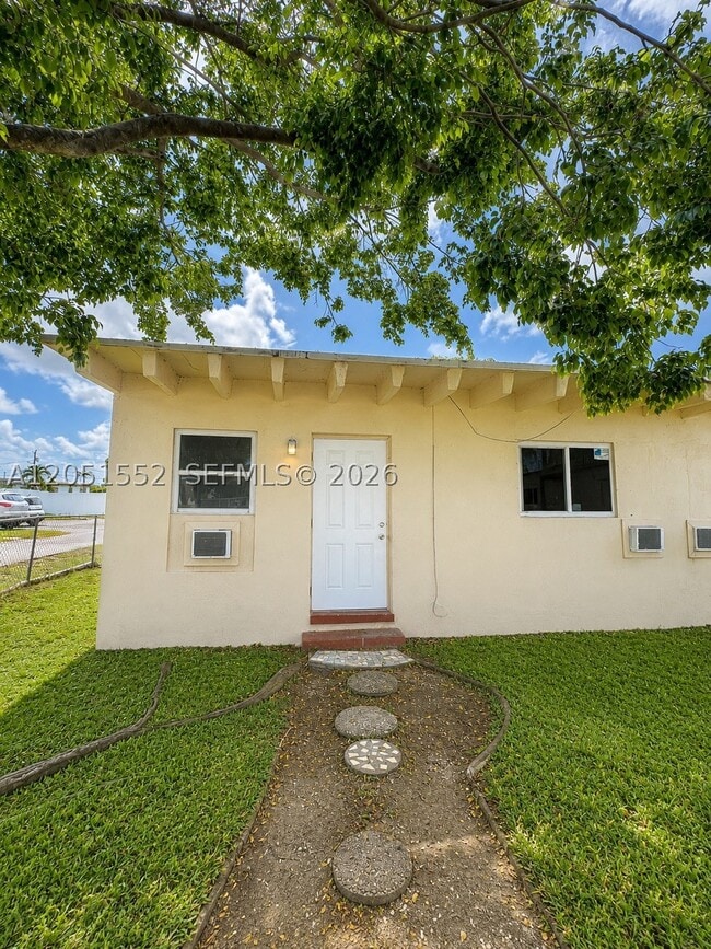 Building Photo - 26510 SW 138th Ave
