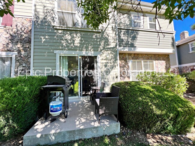 Building Photo - 12832 Mayfair Way