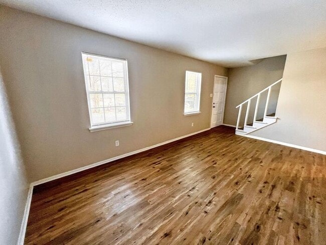 Building Photo - 8917 Tanya Dr