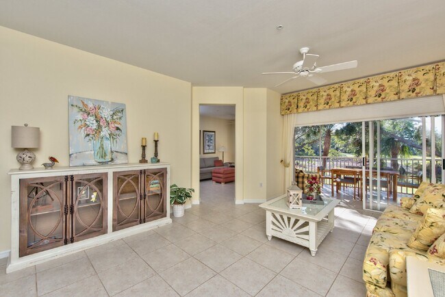 Building Photo - COACH HOME AT PELICAN BAY