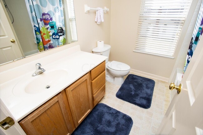 Building Photo - 5830 Prospect Ln