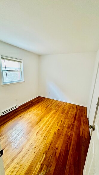 Building Photo - 108 W Bridge St