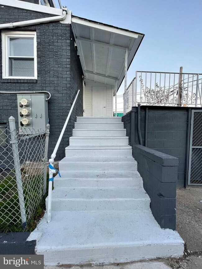 Building Photo - 6601 Torresdale Ave